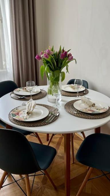 Exclusive Near Kafka's Head Apartamento *