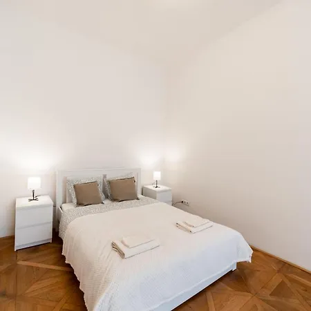 Exclusive Apartment Near Kafka'S Head Praga Exterior foto