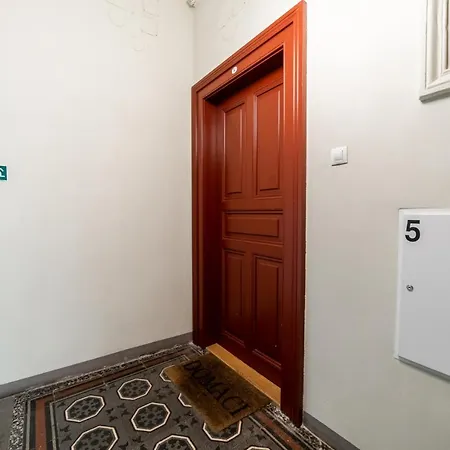 Exclusive Apartment Near Kafka'S Head Praga Exterior foto